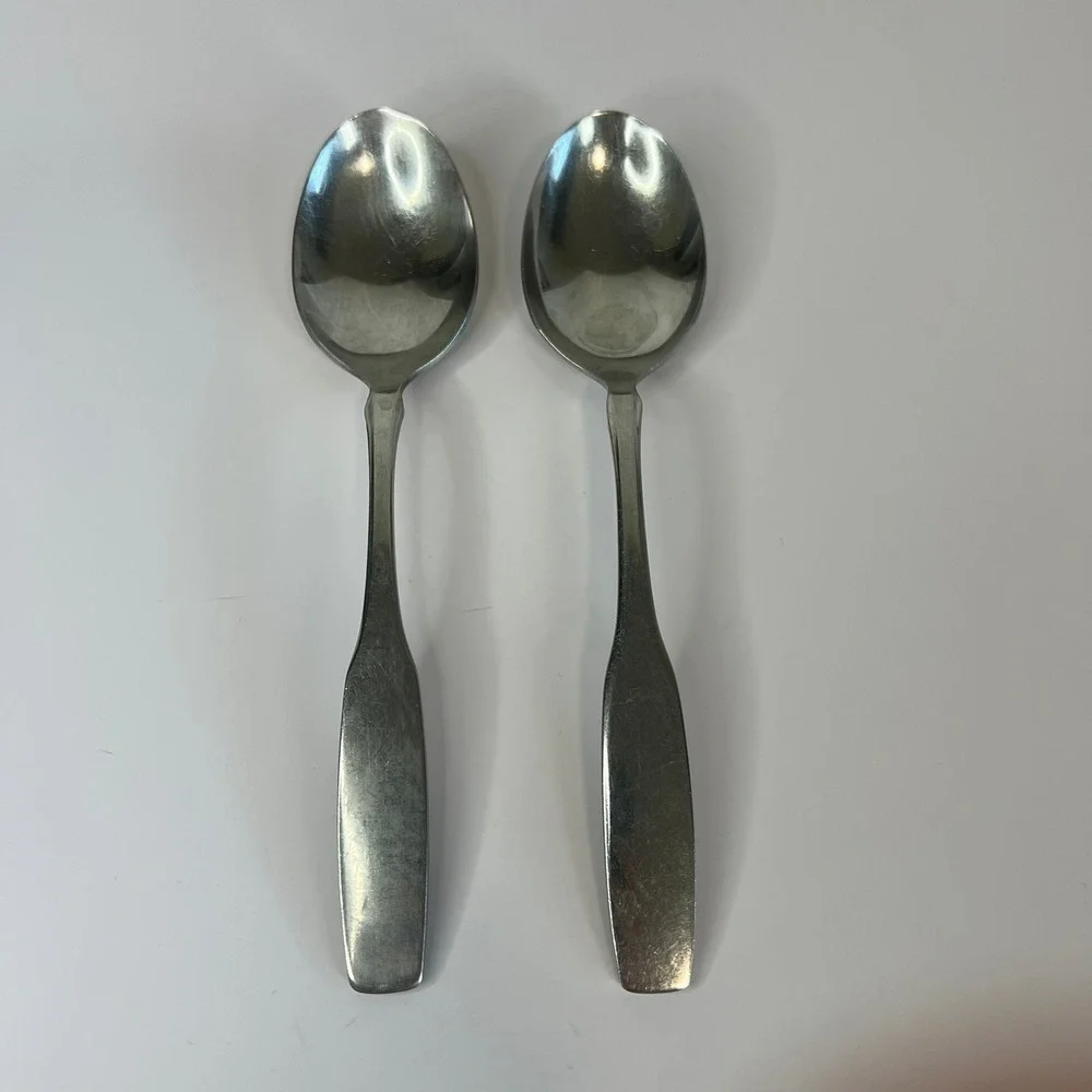 2 Set Oneida Paul Revere Stainless Steel Dinner Spoons 7